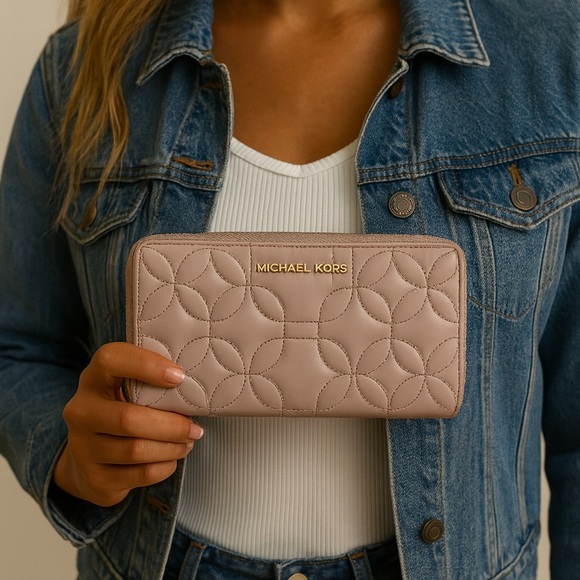 Michael Kors Tan Quilted Wallet - Picture 14 of 14